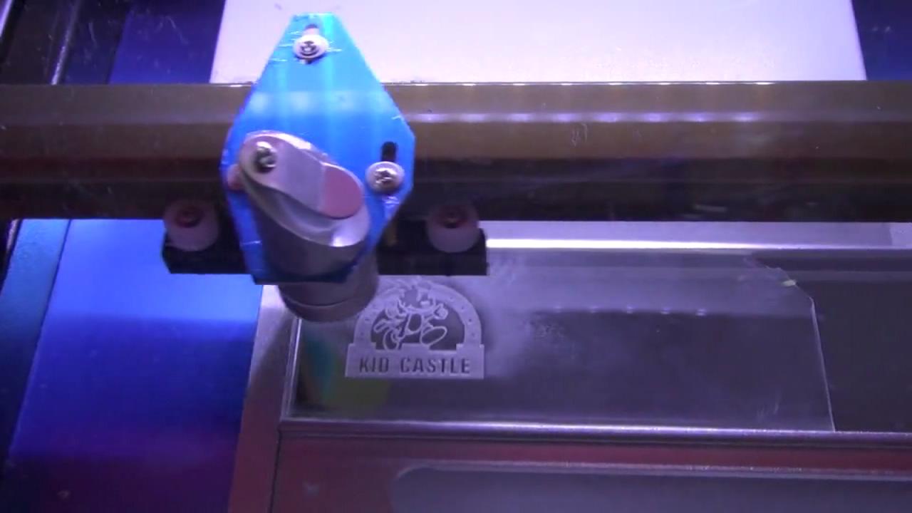 激光刻章机安装和工艺品加工视频